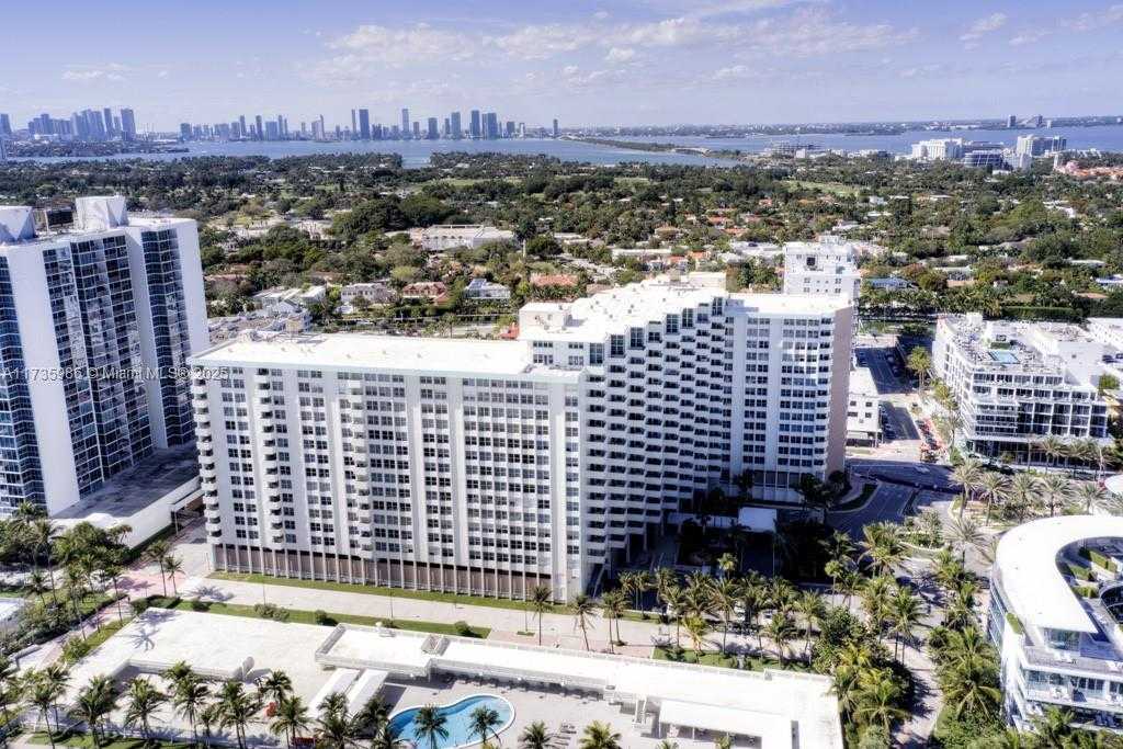 Small Image of 2899 COLLINS AVE #1203, Miami Beach Number 31