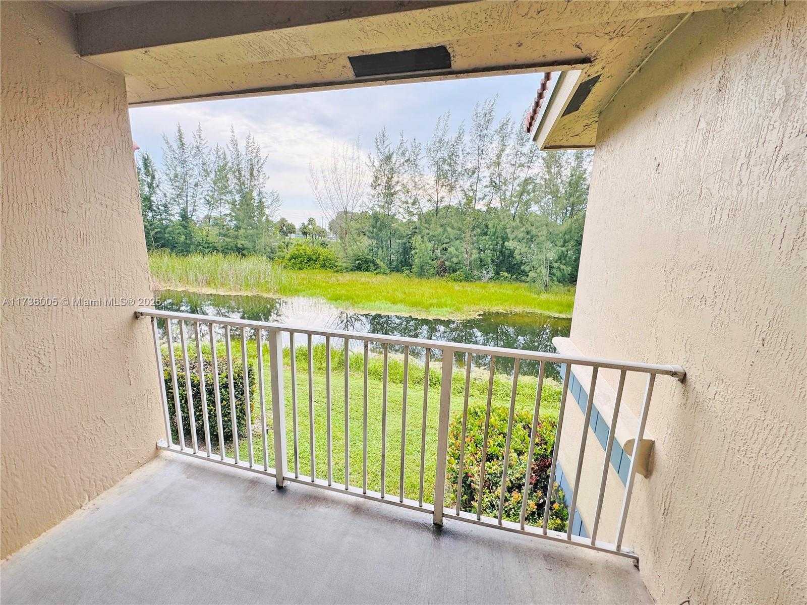Small Image of 1169 GOLDEN LAKES BLVD #1123, West Palm Beach Number 6