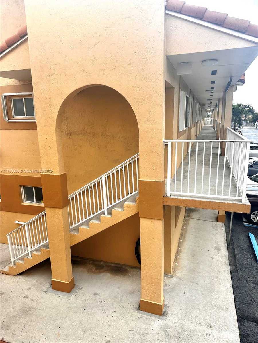 Small Image of 7011 WEST 29TH AVE #210, Hialeah Number 5