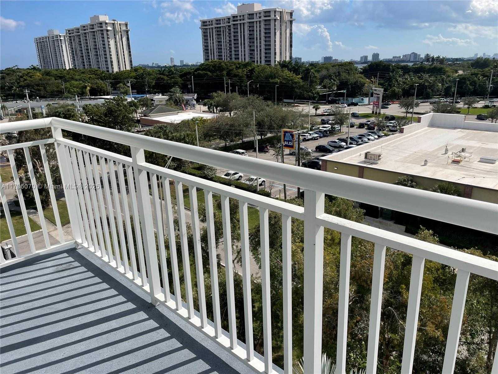 Small Image of 1251 NORTH EAST 108TH ST #807, Miami Number 18