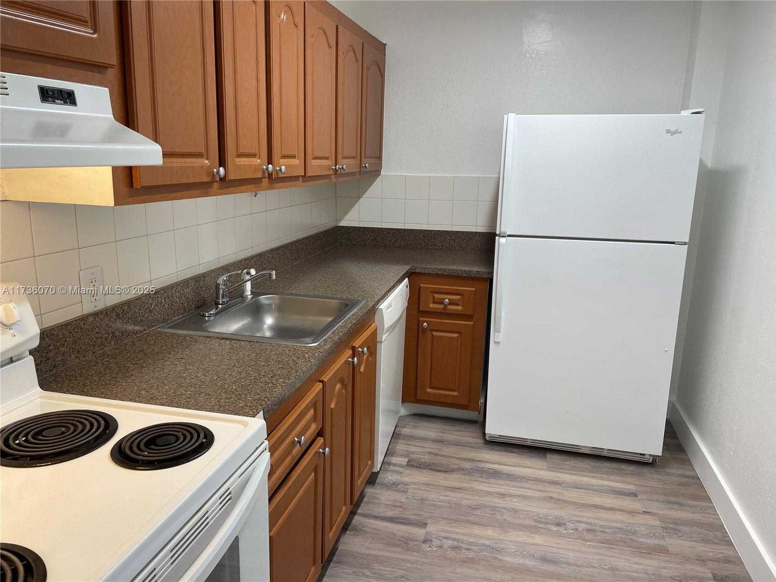 Small Image of 1251 NORTH EAST 108TH ST #807, Miami Number 6