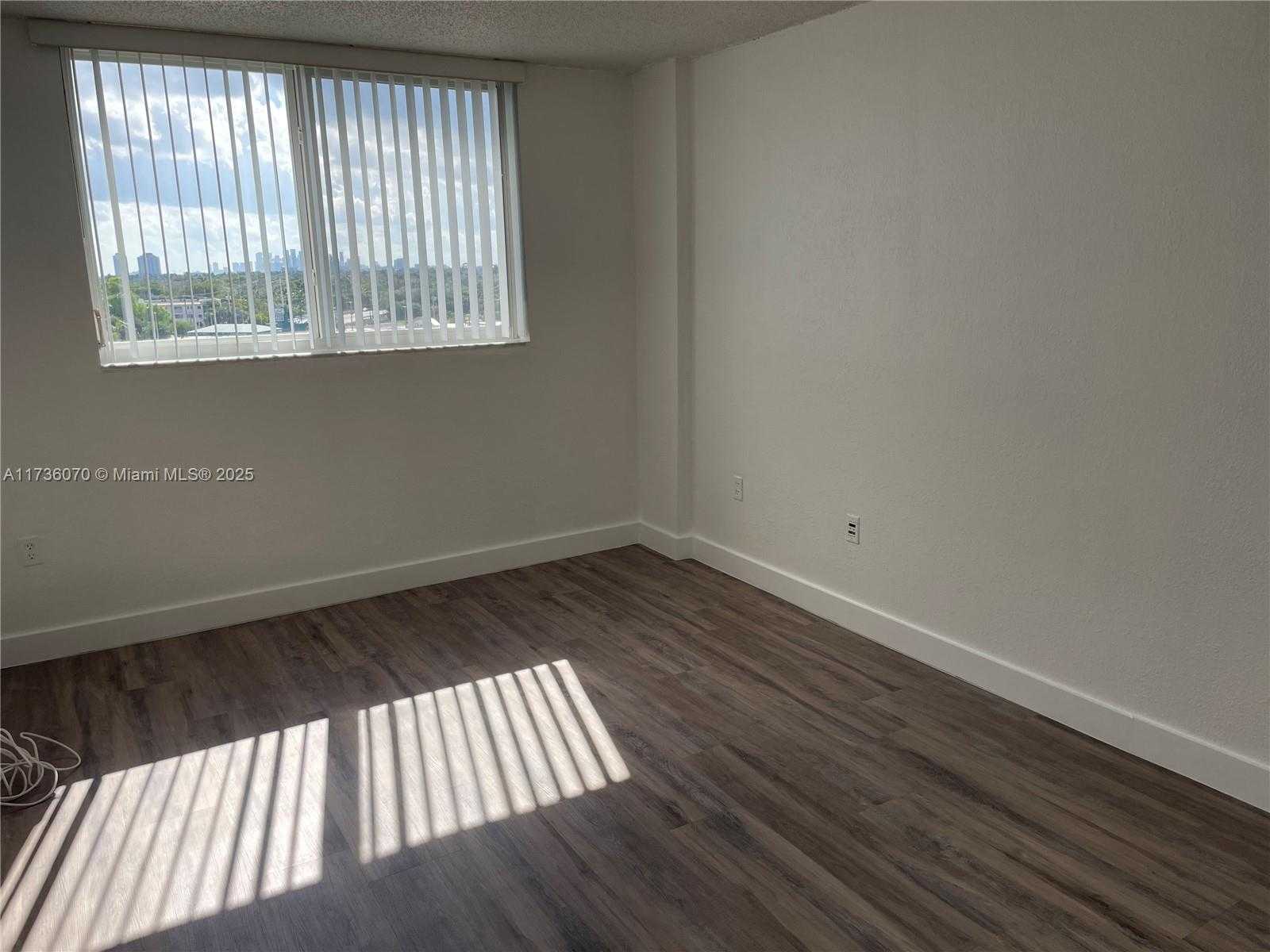 Small Image of 1251 NORTH EAST 108TH ST #807, Miami Number 7