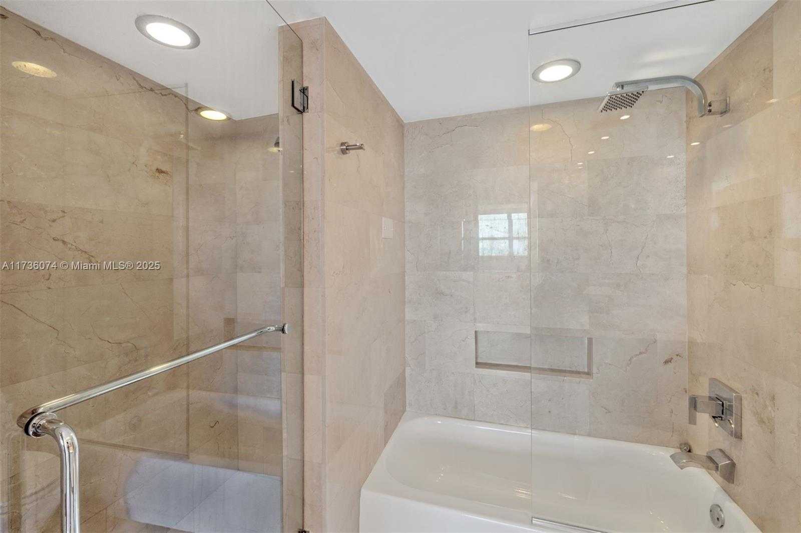 Small Image of 650 WEST AVE #2310, Miami Beach Number 16