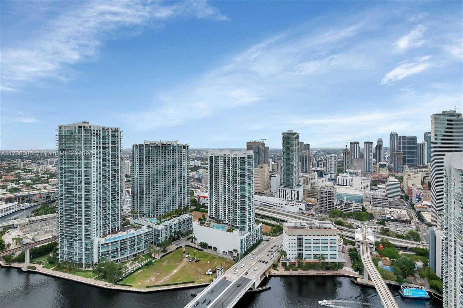 Small Image of 68 SE 6th St, Miami, FL 33131, USA Number 37