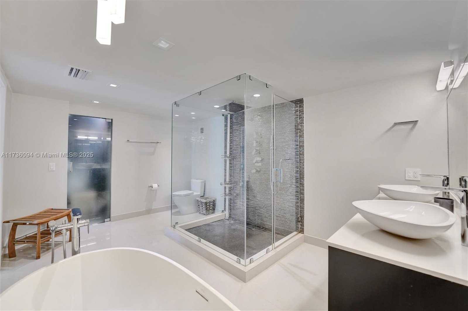 Small Image of 2751 SOUTH OCEAN DR #908S, Hollywood Number 32