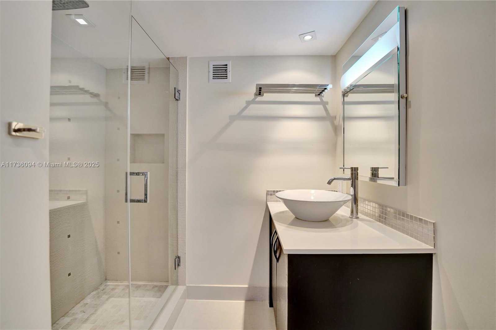 Small Image of 2751 SOUTH OCEAN DR #908S, Hollywood Number 43
