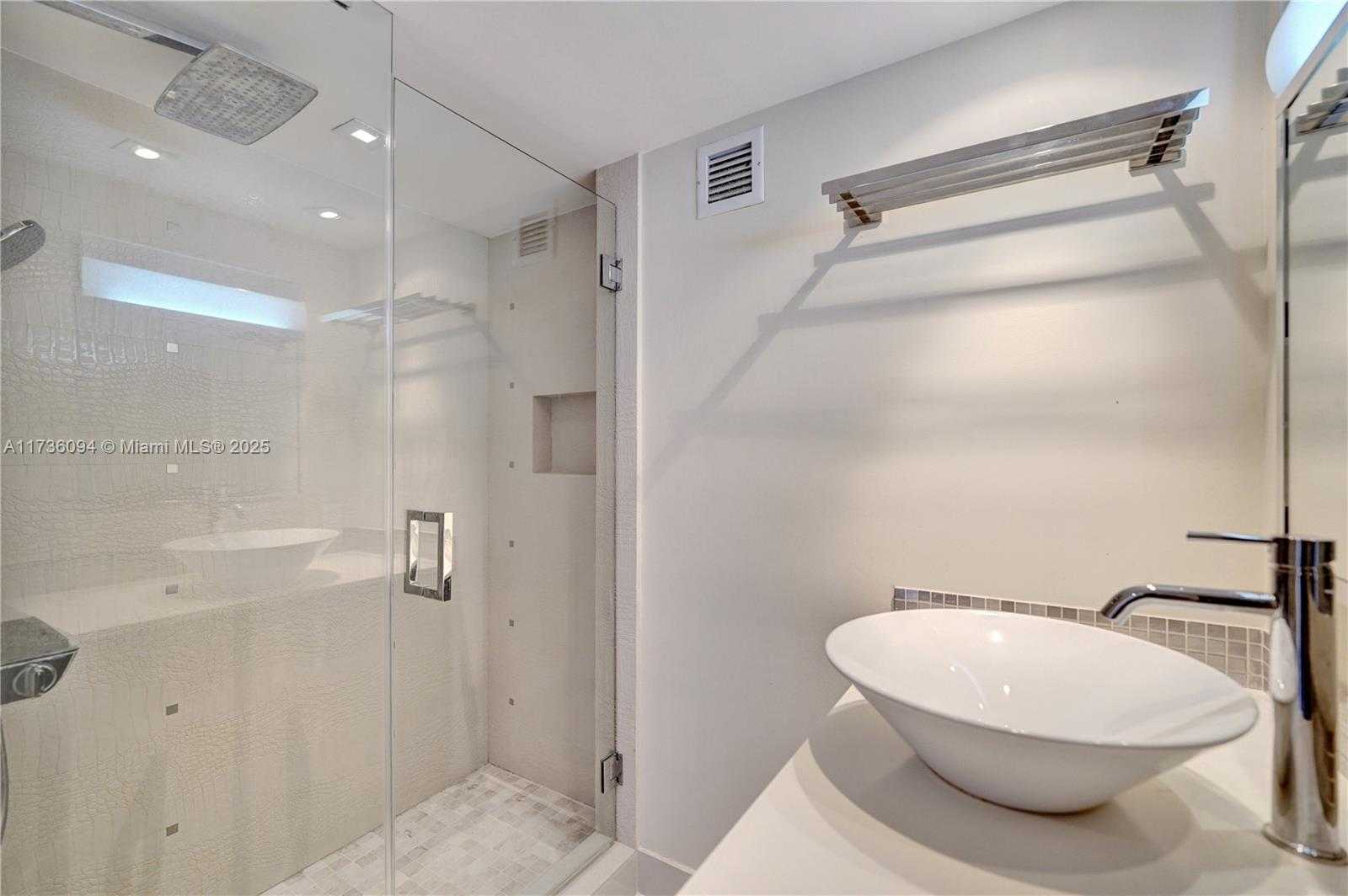 Small Image of 2751 SOUTH OCEAN DR #908S, Hollywood Number 44