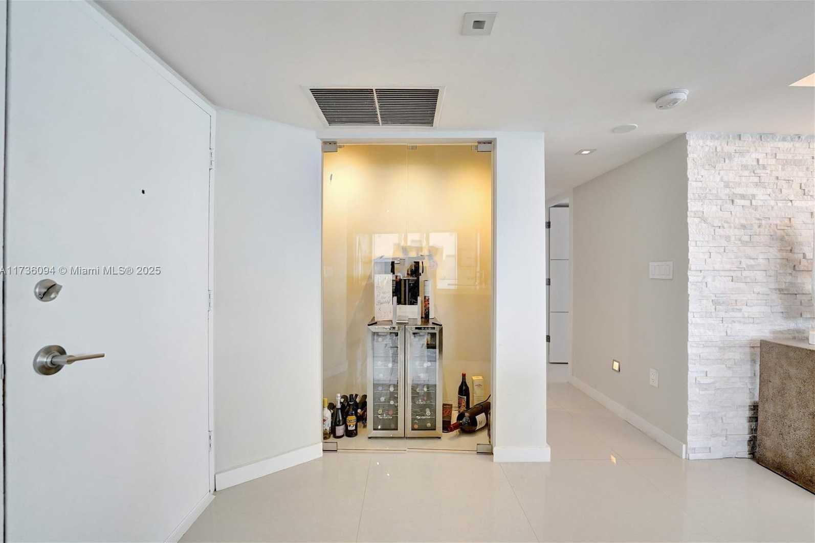 Small Image of 2751 SOUTH OCEAN DR #908S, Hollywood Number 48