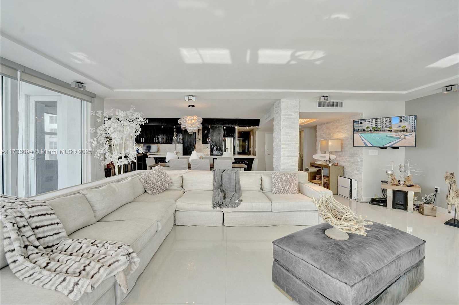 Small Image of 2751 SOUTH OCEAN DR #908S, Hollywood Number 5