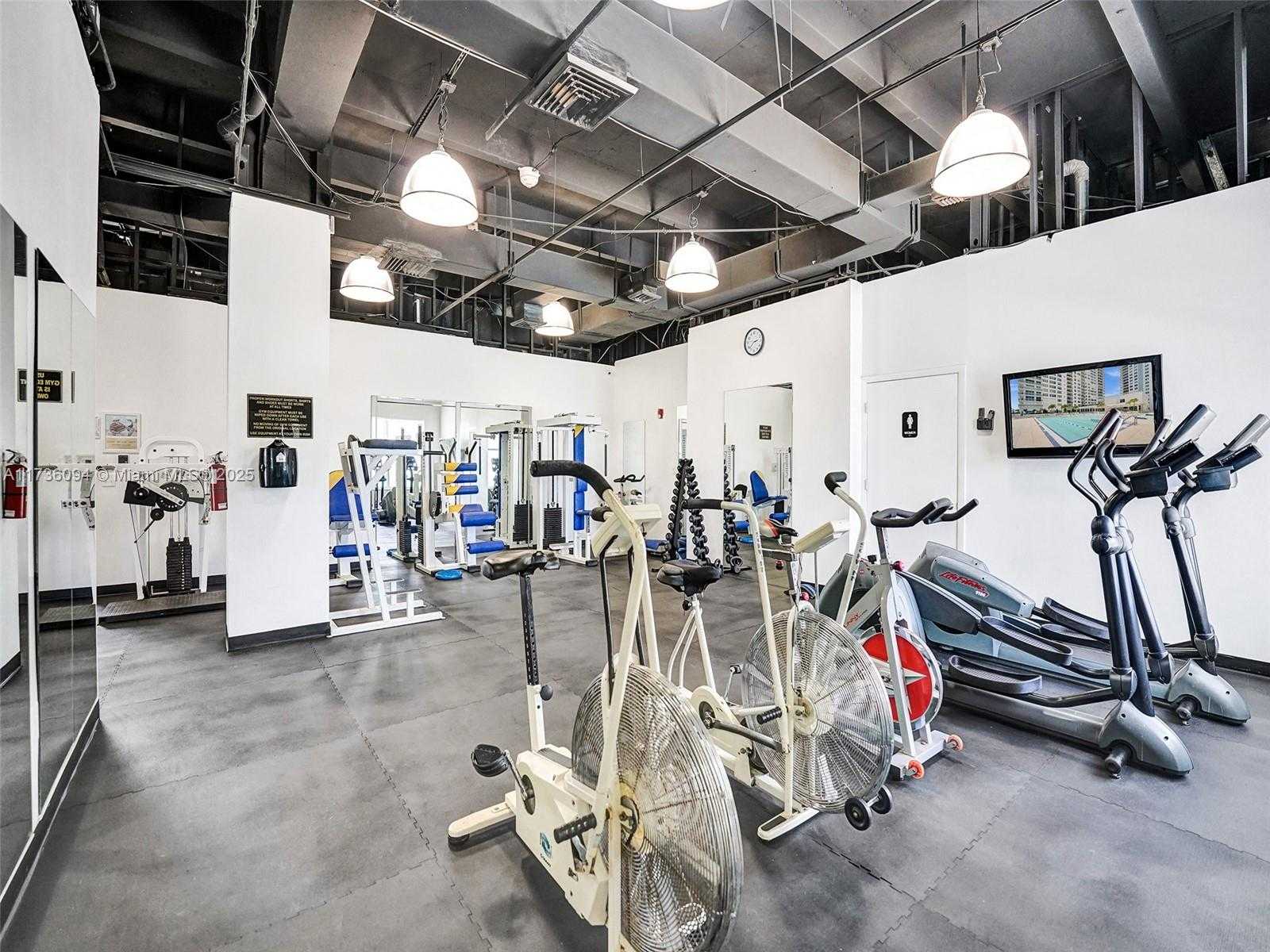 Small Image of 2751 SOUTH OCEAN DR #908S, Hollywood Number 59
