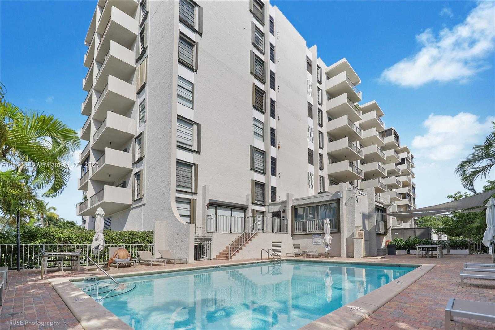 Small Image of 575 CRANDON BLVD #306, Key Biscayne Number 17