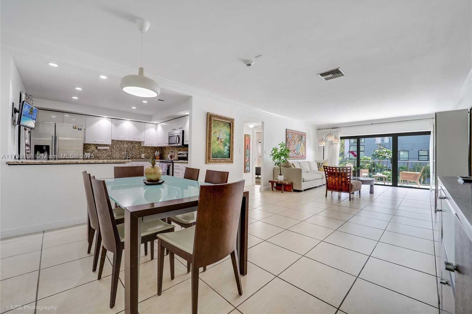 Small Image of 575 CRANDON BLVD #306, Key Biscayne Number 2