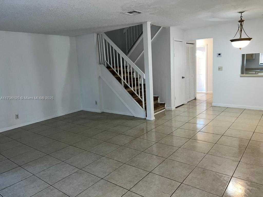 Small Image of 7903 SOUTH WEST 8TH ST, North Lauderdale Number 3