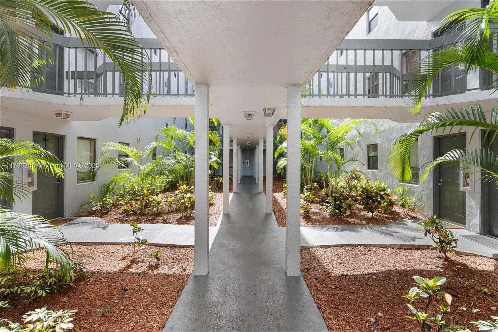 Small Image of 1880 NORTH CONGRESS AVE #210, West Palm Beach Number 18