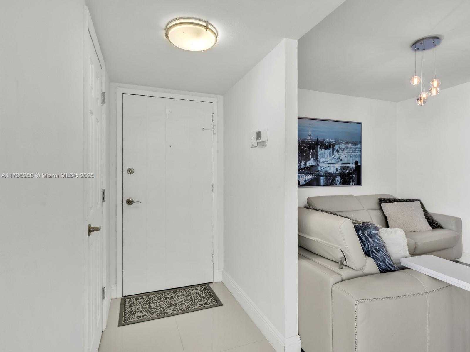 Small Image of 2030 SOUTH OCEAN DR #1414, Hallandale Beach Number 15