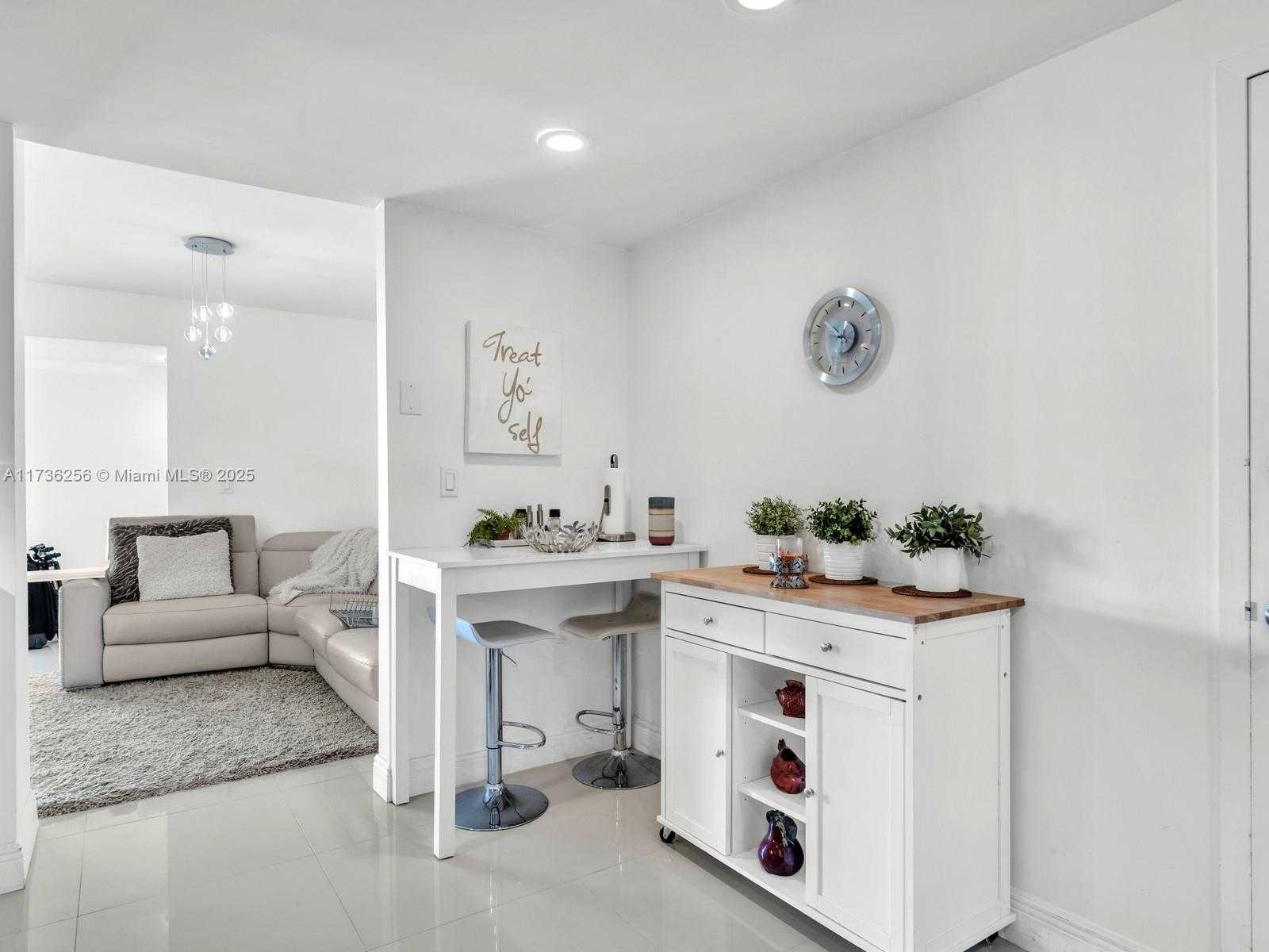 Small Image of 2030 SOUTH OCEAN DR #1414, Hallandale Beach Number 20