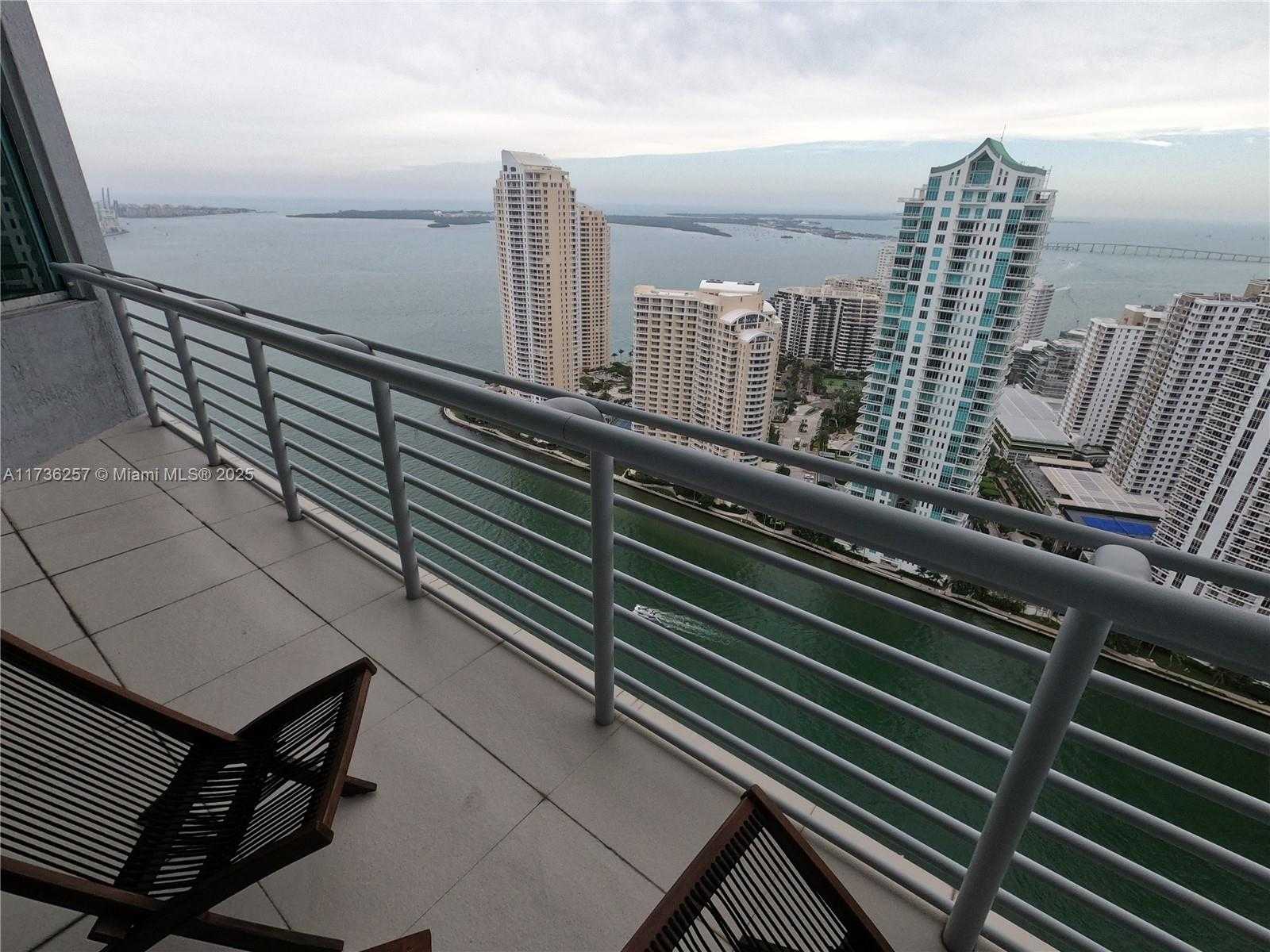 Small Image of 325 SOUTH BISCAYNE BLVD #UPH19, Miami Number 13