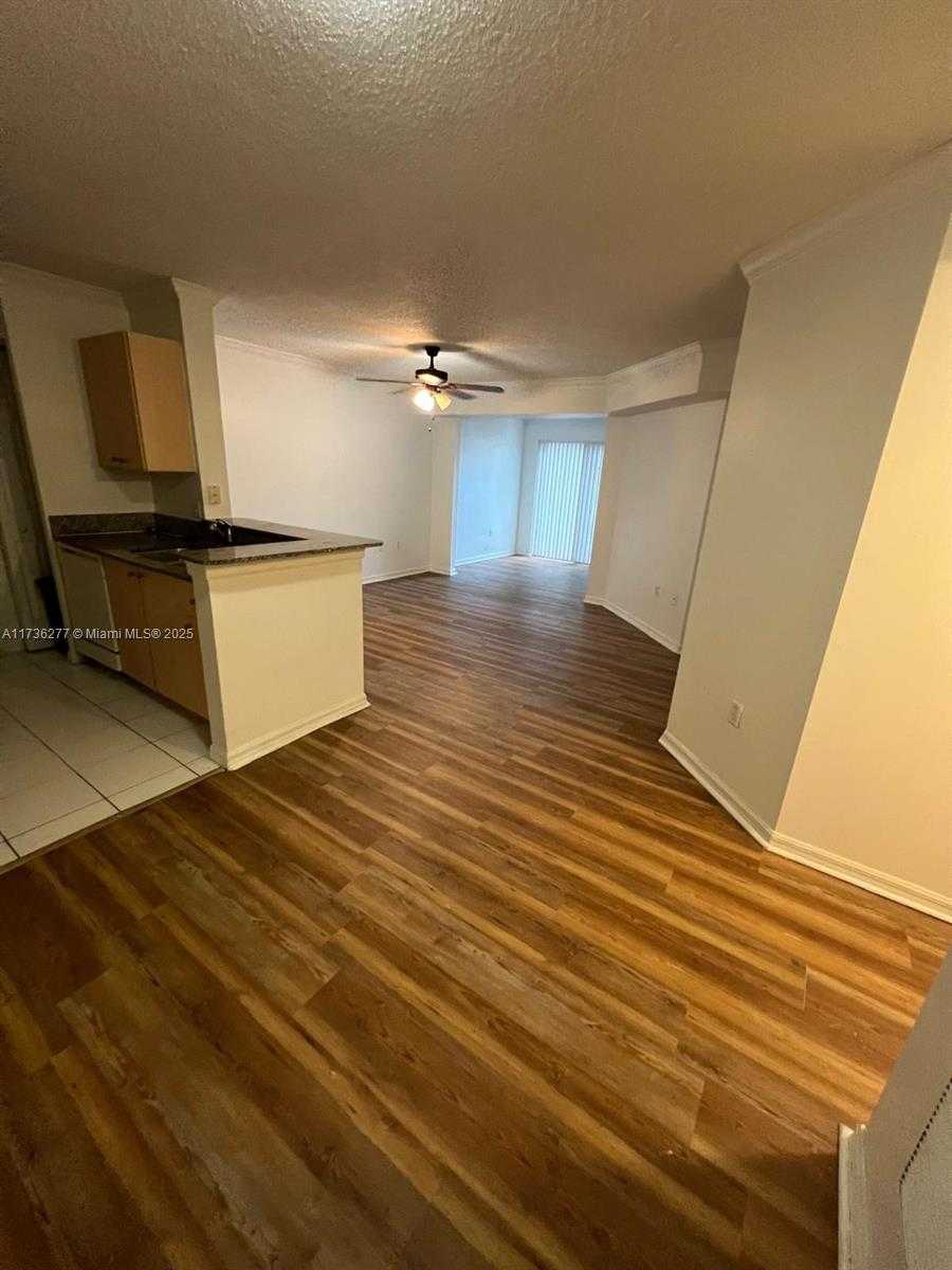 Small Image of 2494 CENTERGATE DR #103, Miramar Number 15