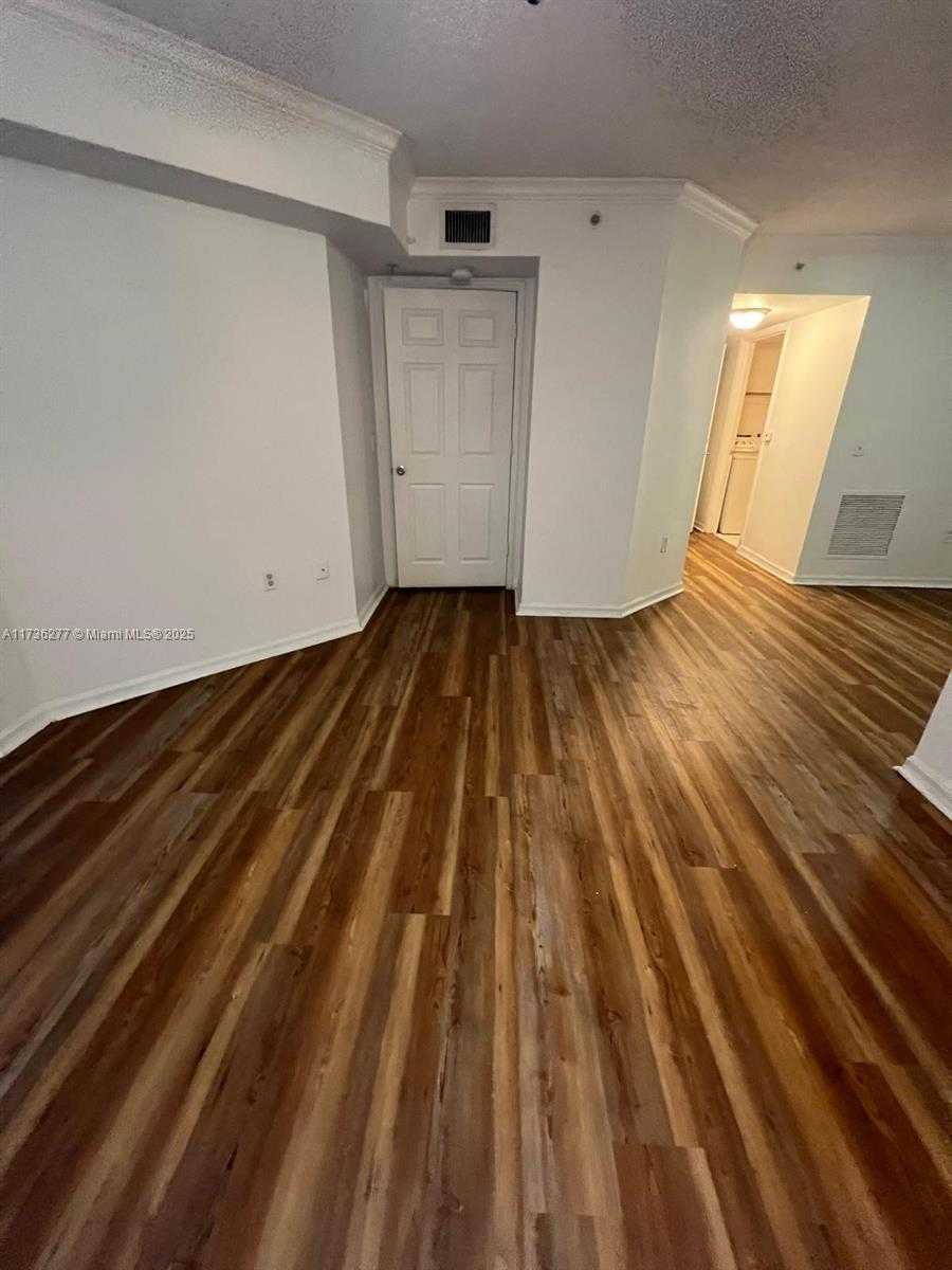 Small Image of 2494 CENTERGATE DR #103, Miramar Number 19