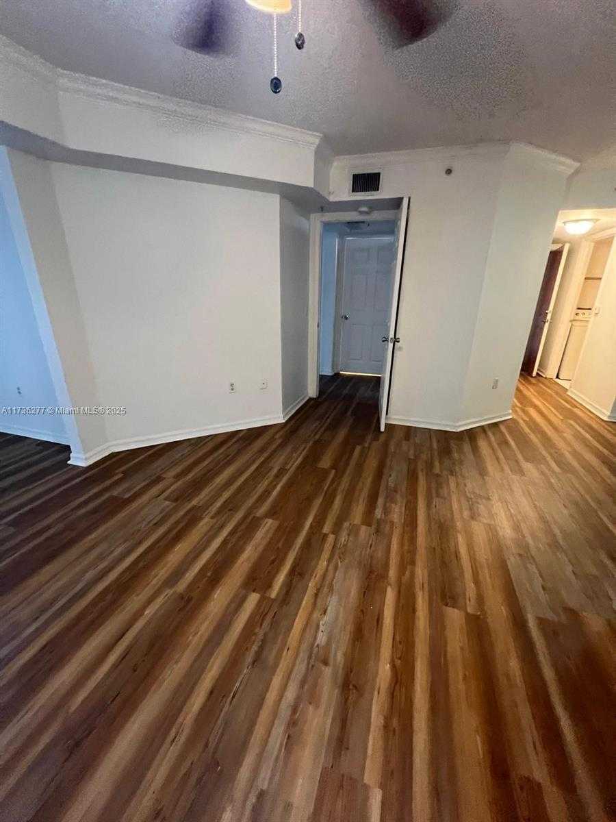 Small Image of 2494 CENTERGATE DR #103, Miramar Number 20