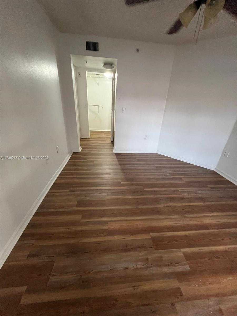 Small Image of 2494 CENTERGATE DR #103, Miramar Number 24