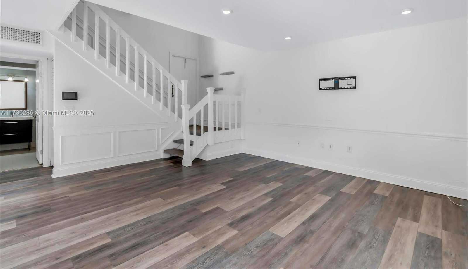 Small Image of 11429 SOUTH WEST 132ND PL #74-2, Miami Number 3