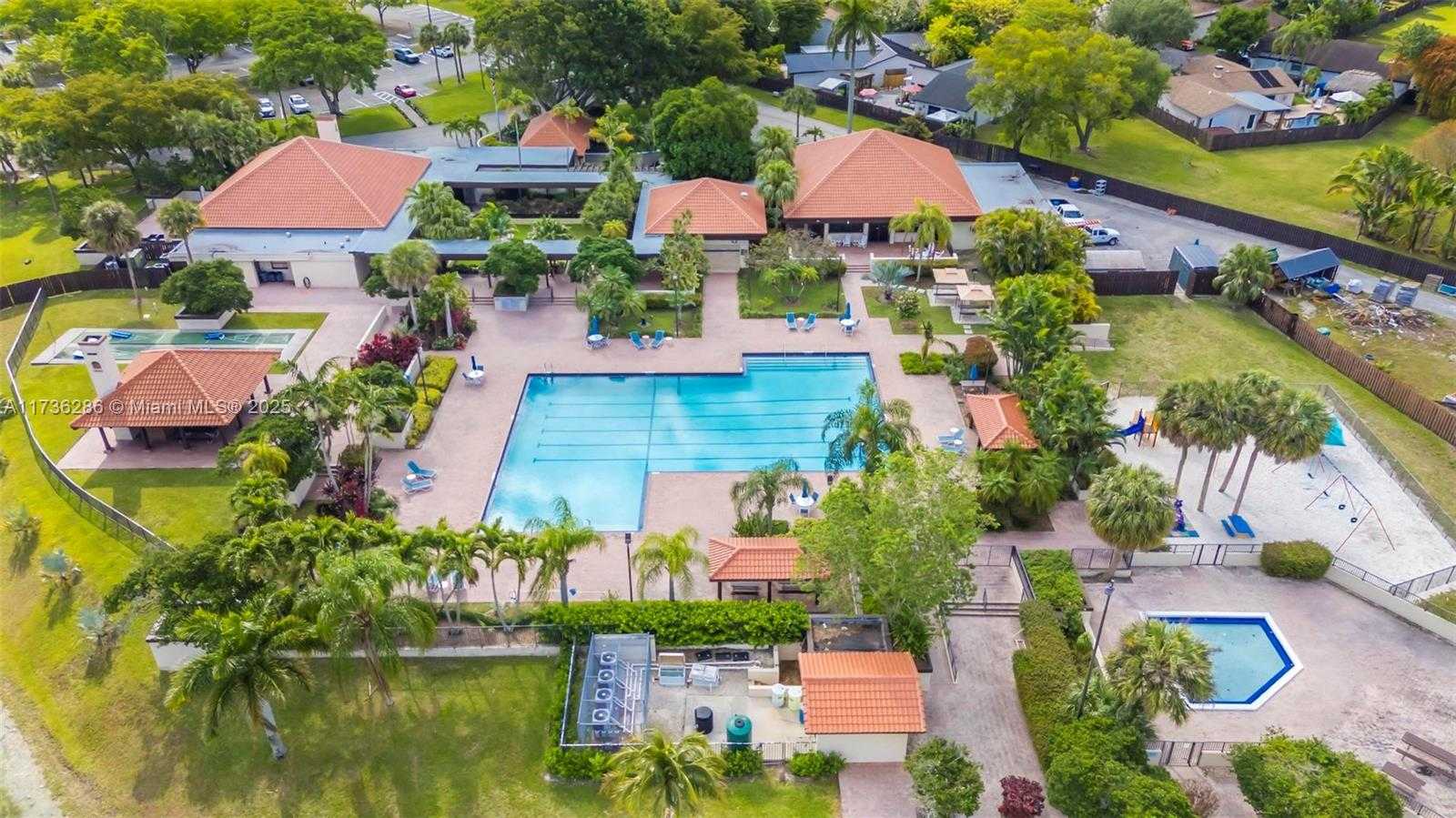 Small Image of 11429 SOUTH WEST 132ND PL #74-2, Miami Number 37