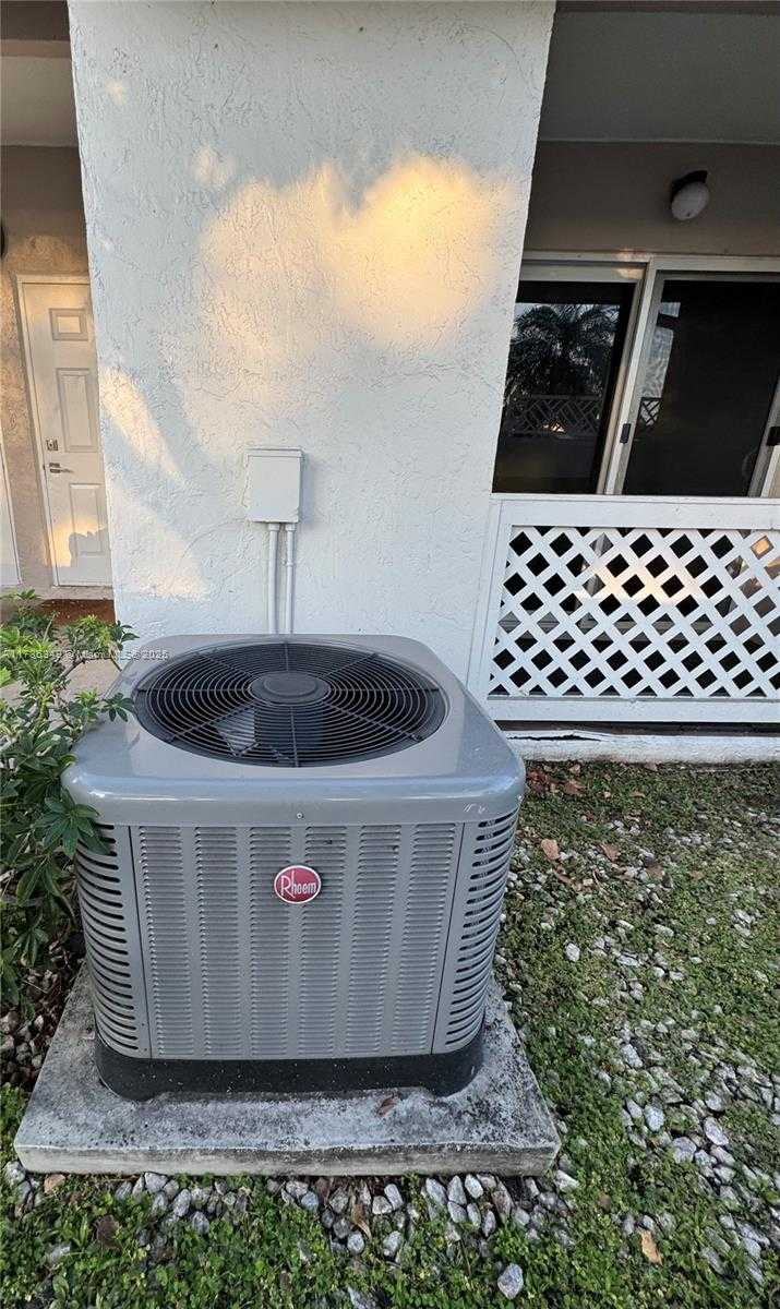 Small Image of 17455 NORTH WEST 67TH CT #K-17, Hialeah Number 2
