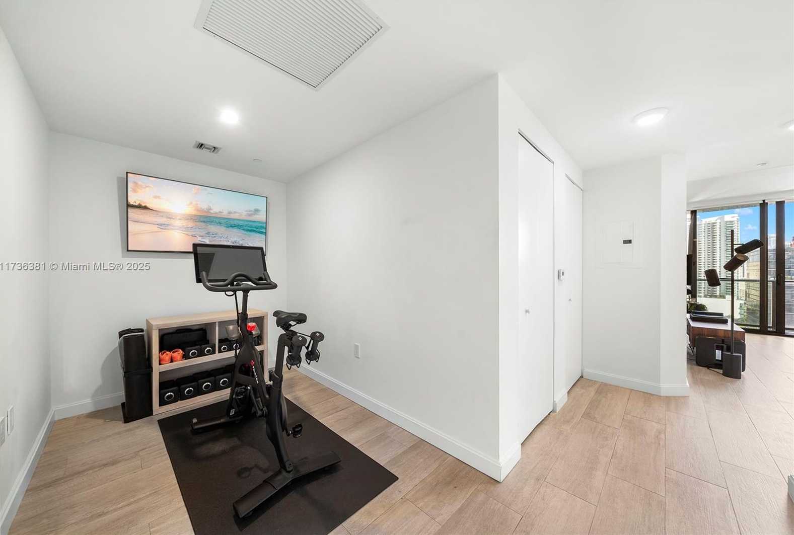 Small Image of 55 SOUTH WEST 9TH ST #1701, Miami Number 10