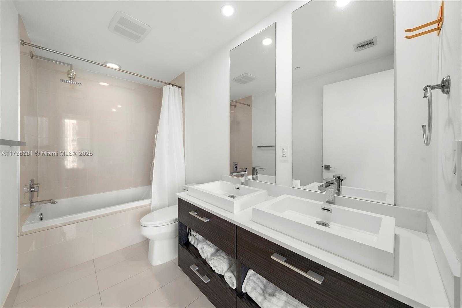 Small Image of 55 SOUTH WEST 9TH ST #1701, Miami Number 21