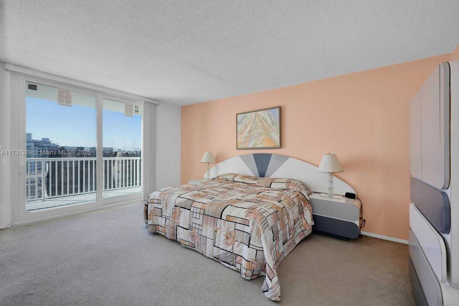 Small Image of 5401 COLLINS AVE #1412, Miami Beach Number 12