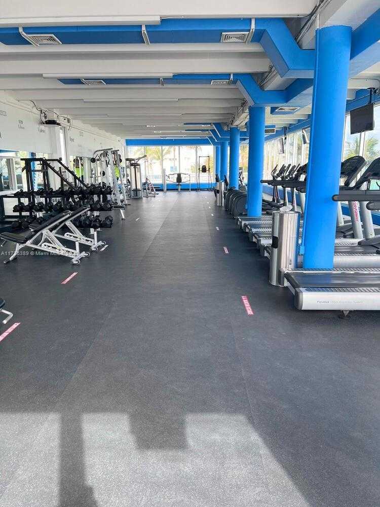Small Image of 5401 COLLINS AVE #1412, Miami Beach Number 25