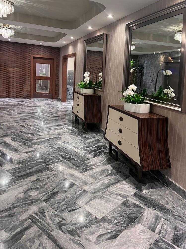 Small Image of 5401 COLLINS AVE #1412, Miami Beach Number 29