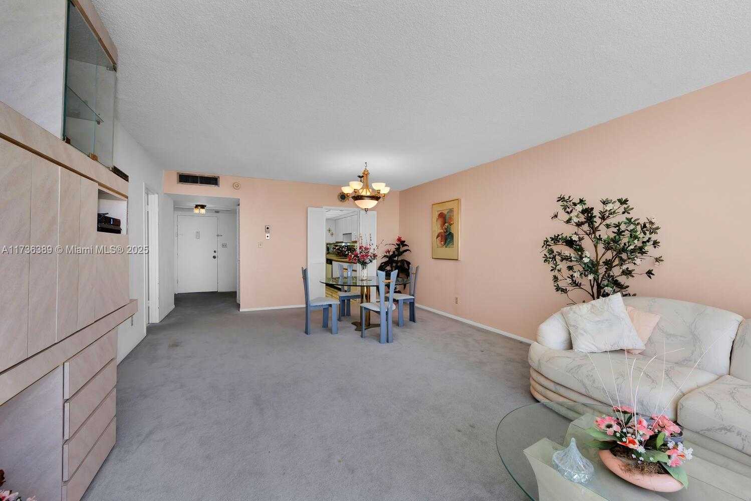 Small Image of 5401 COLLINS AVE #1412, Miami Beach Number 8