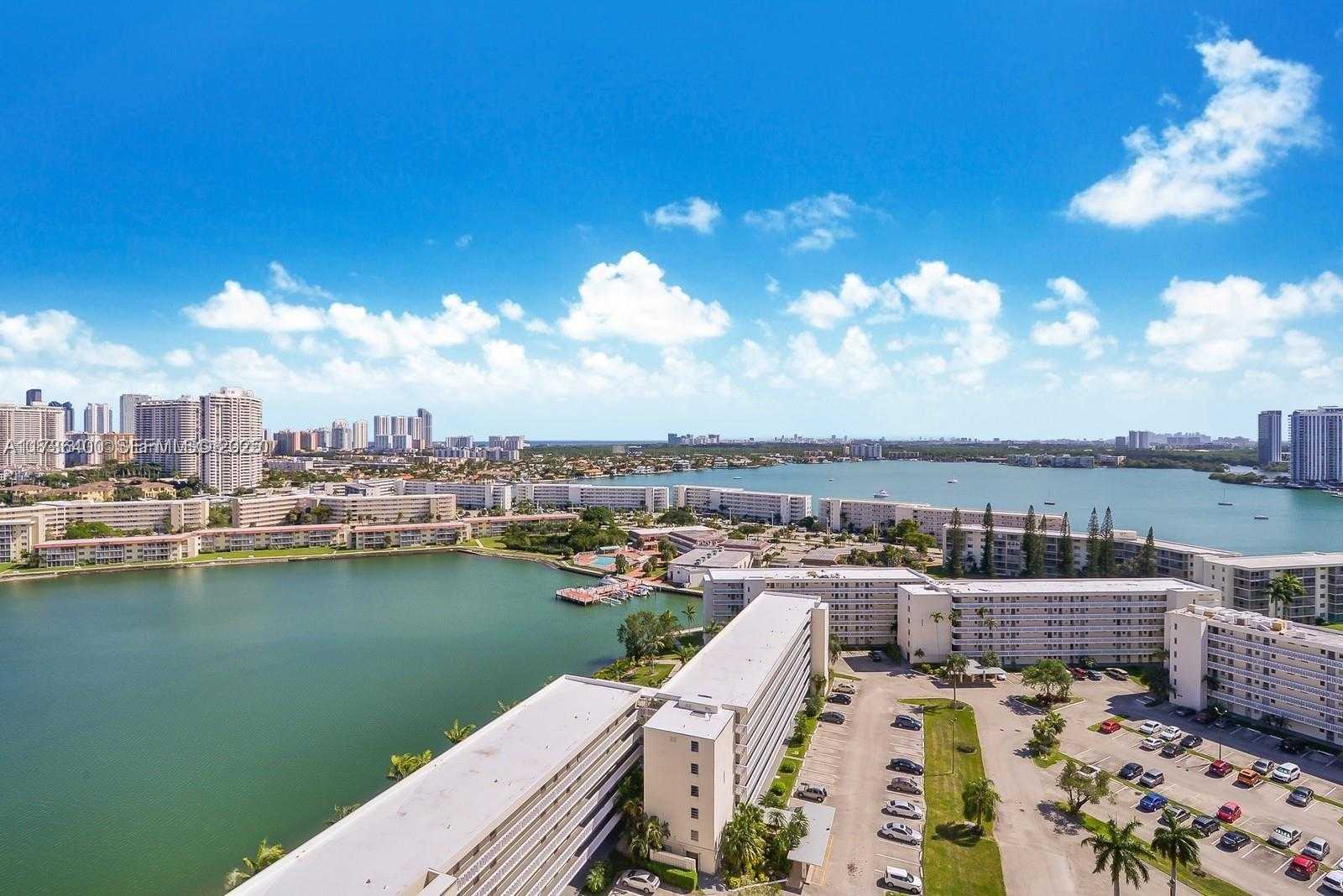 Small Image of 18031 BISCAYNE BLVD #PH01, Aventura Number 19