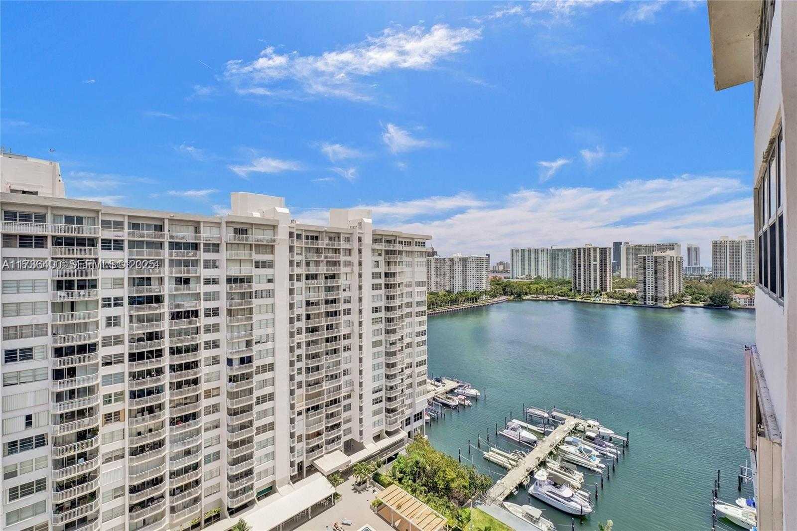 Small Image of 18031 BISCAYNE BLVD #PH01, Aventura Number 23