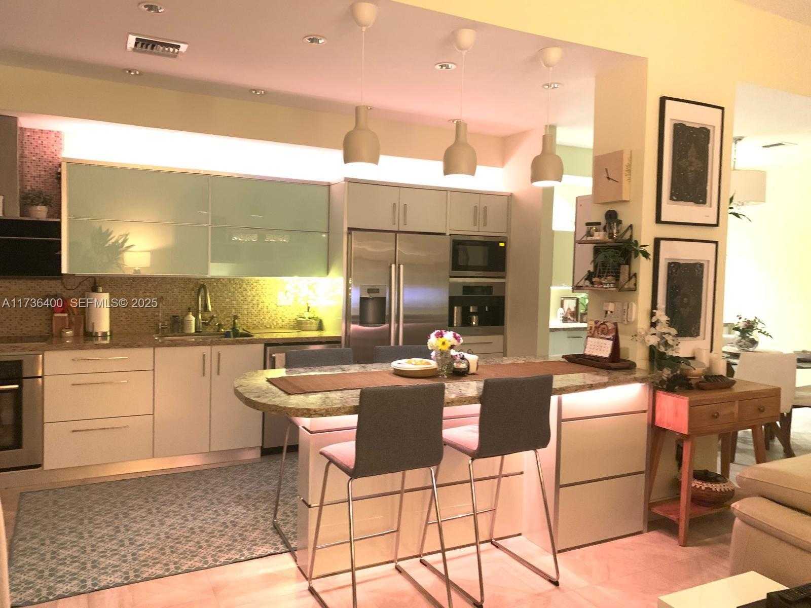 Small Image of 18031 BISCAYNE BLVD #PH01, Aventura Number 8