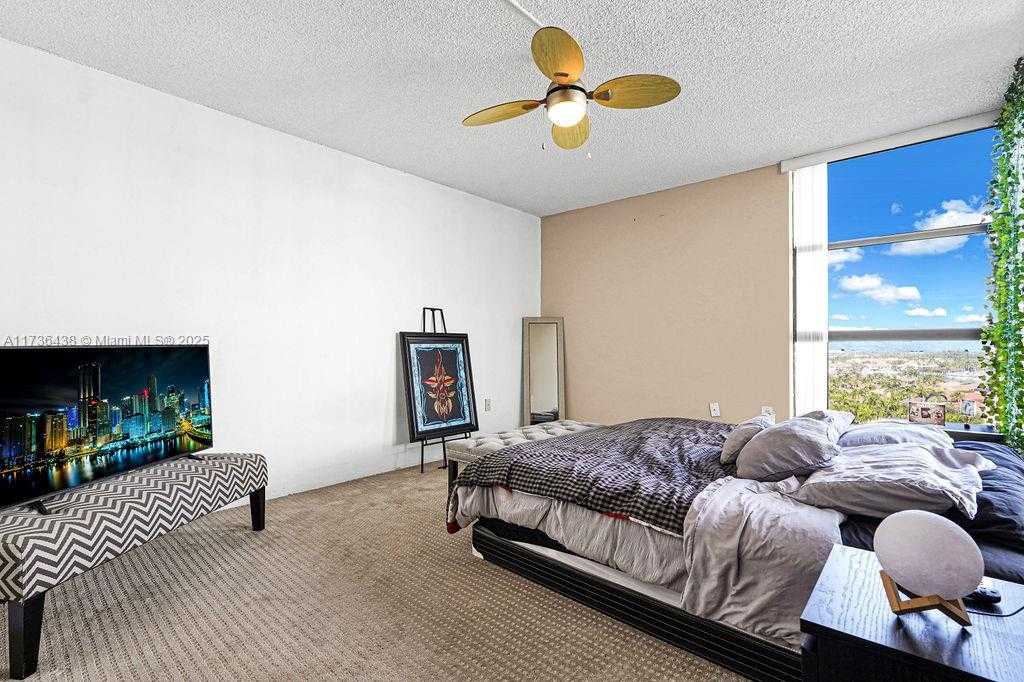 Small Image of 20515 EAST COUNTRY CLUB DR #1042, Aventura Number 38