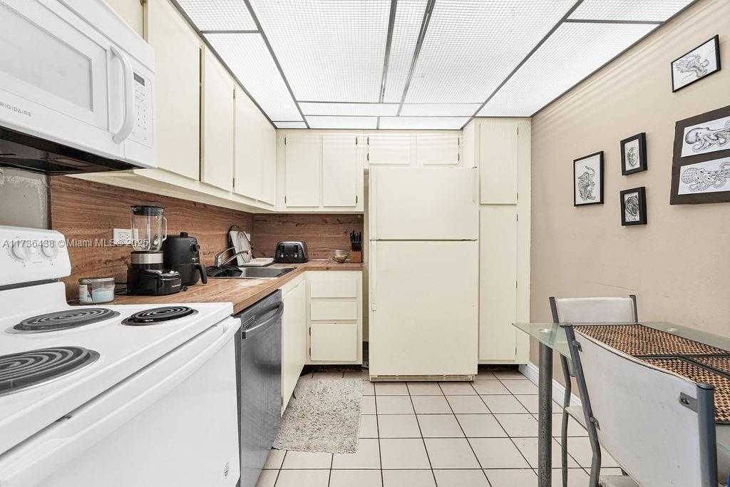 Small Image of 20515 EAST COUNTRY CLUB DR #1042, Aventura Number 44