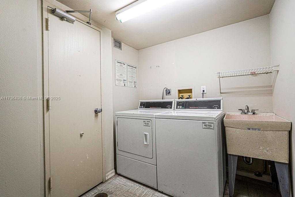 Small Image of 20515 EAST COUNTRY CLUB DR #1042, Aventura Number 48