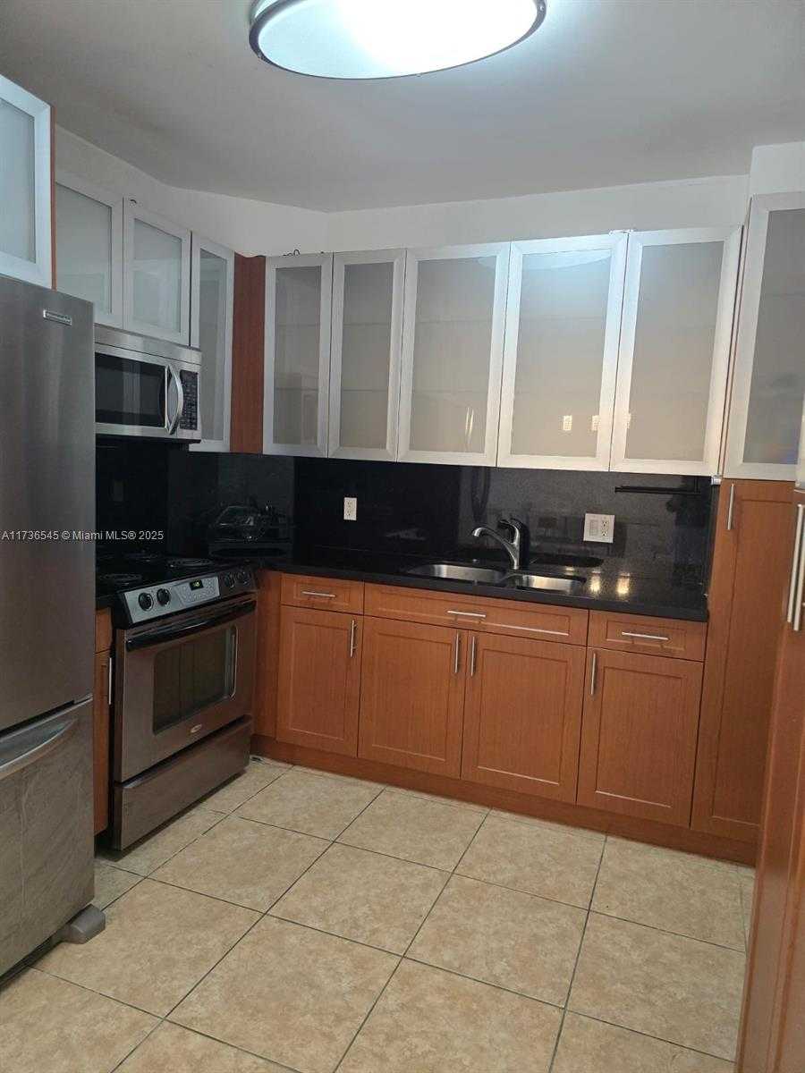 Small Image of 1985 SOUTH OCEAN DR #16G, Hallandale Beach Number 6