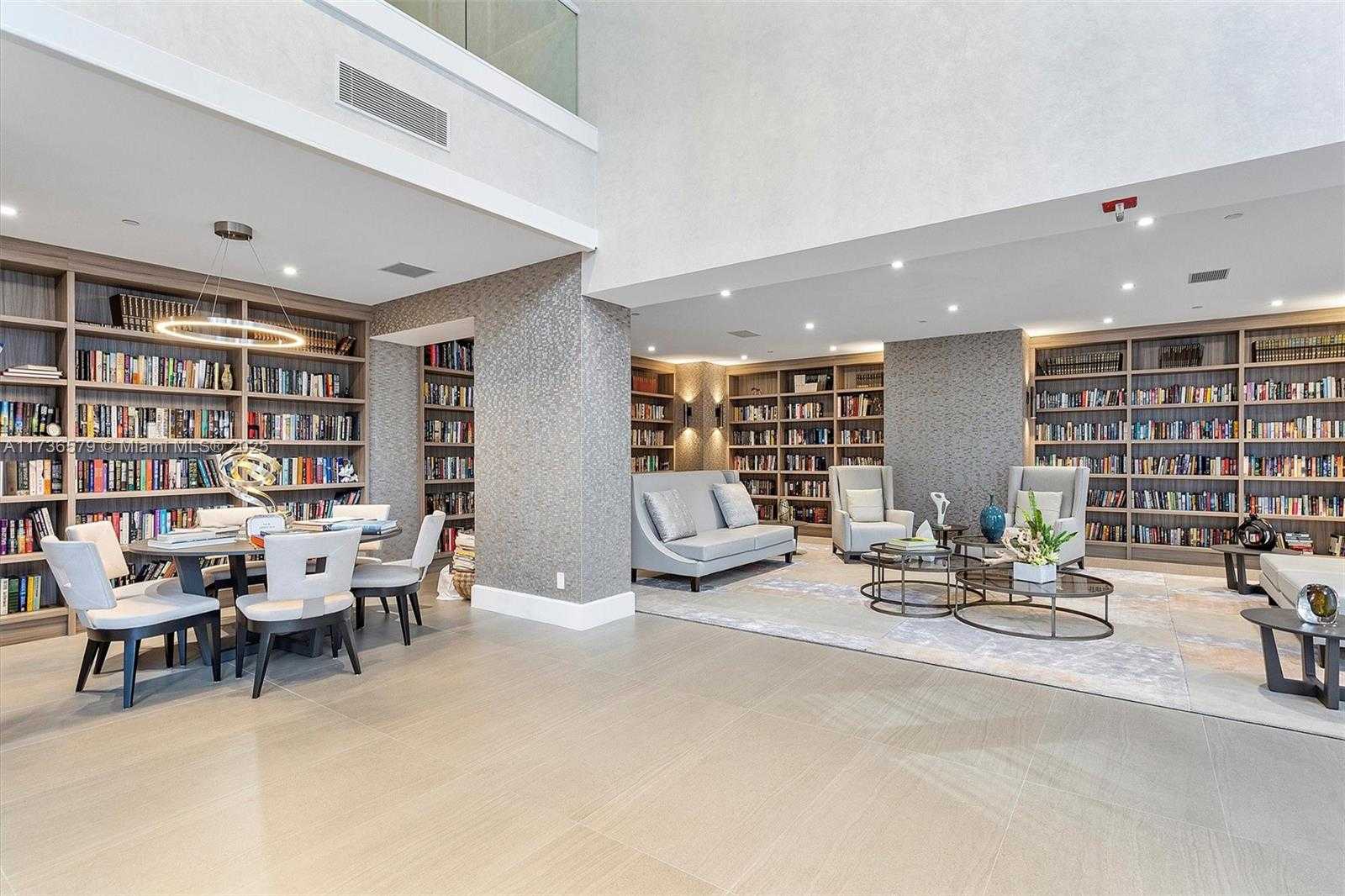 Small Image of 21150 POINT PL #PH 3105, Aventura Number 25