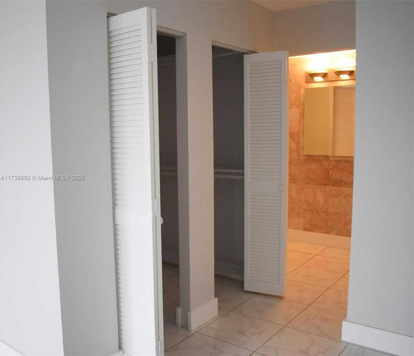 Small Image of 1600 SOUTH OCEAN DR #3G, Hollywood Number 16