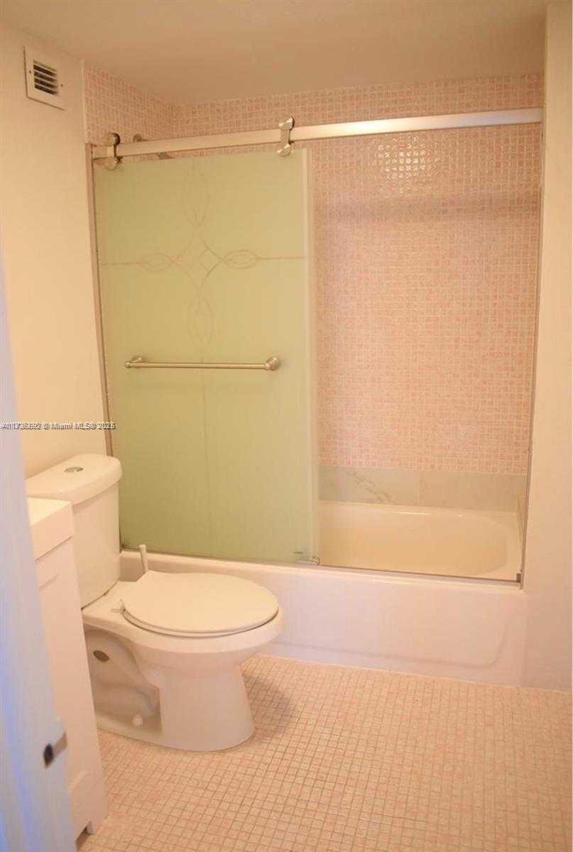 Small Image of 1600 SOUTH OCEAN DR #3G, Hollywood Number 18