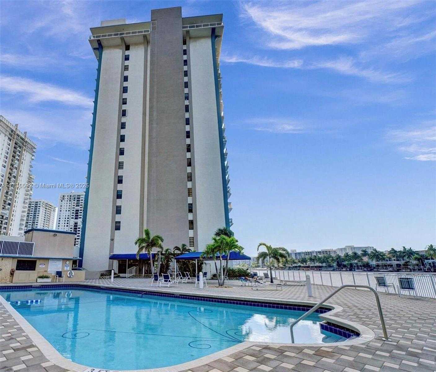 Small Image of 1600 SOUTH OCEAN DR #3G, Hollywood Number 28