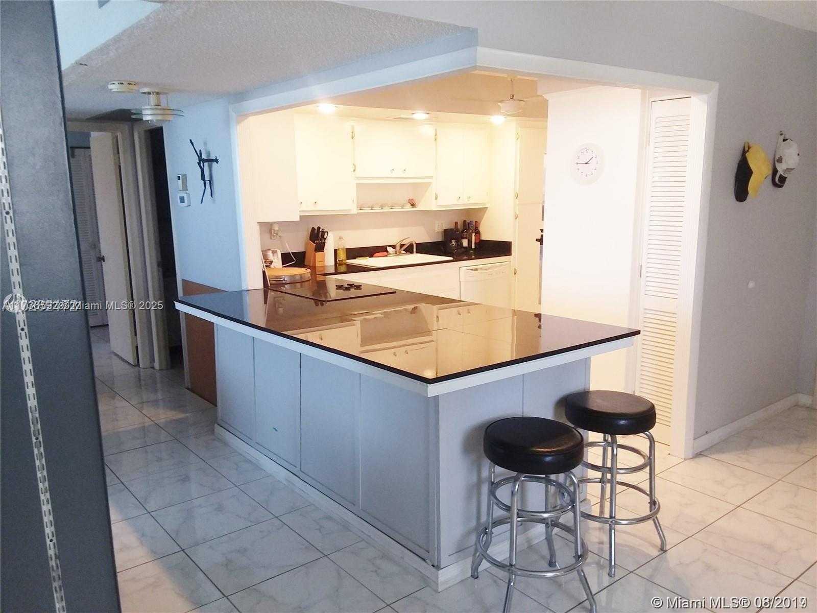 Small Image of 1600 SOUTH OCEAN DR #3G, Hollywood Number 6