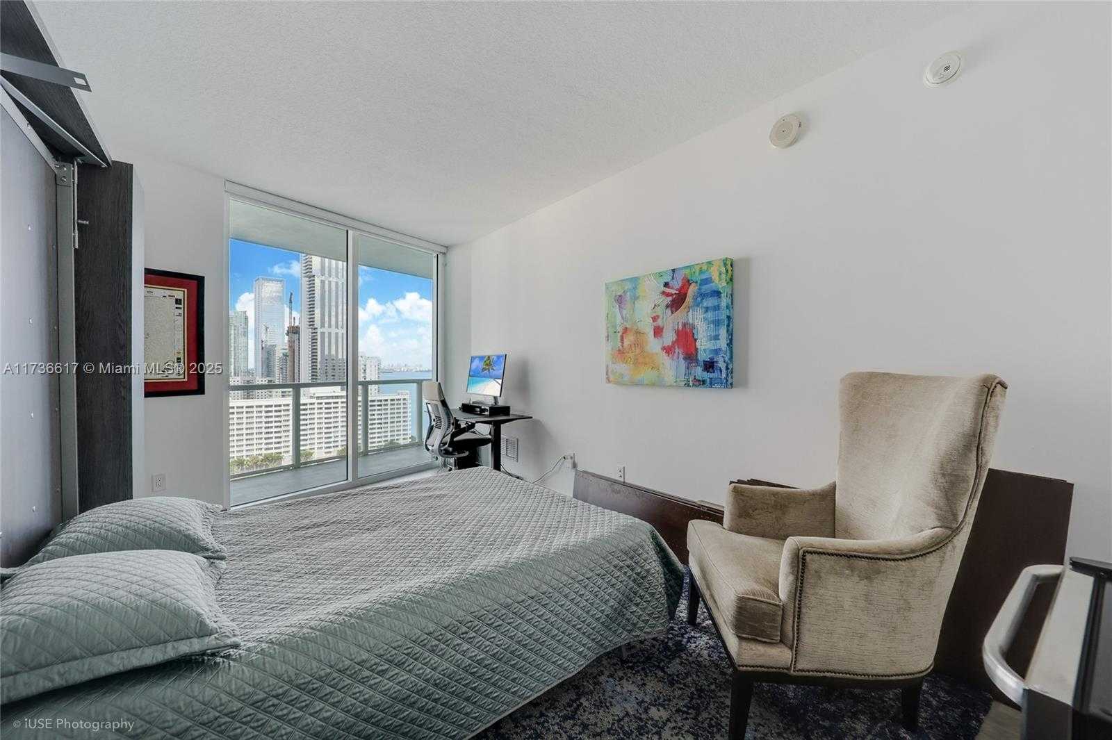Small Image of 1900 NORTH BAYSHORE DR #2004, Miami Number 18