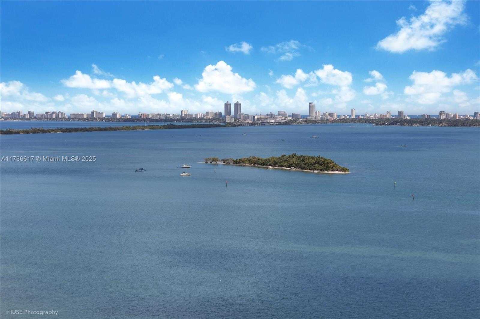 Small Image of 1900 NORTH BAYSHORE DR #2004, Miami Number 23