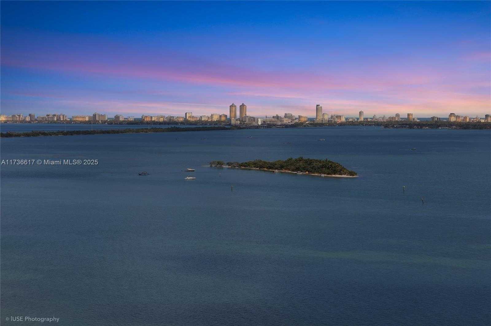Small Image of 1900 NORTH BAYSHORE DR #2004, Miami Number 24
