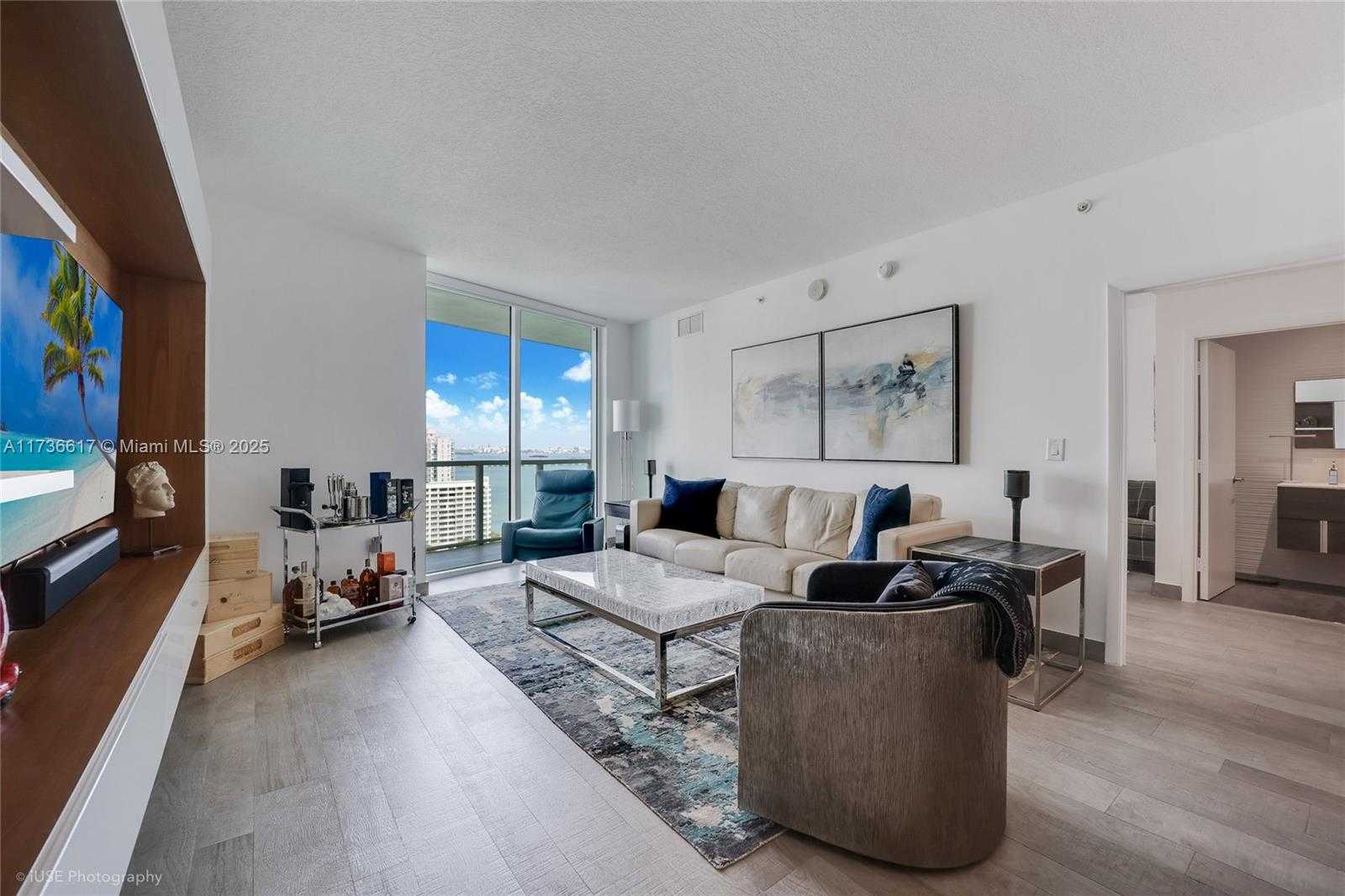 Small Image of 1900 NORTH BAYSHORE DR #2004, Miami Number 9